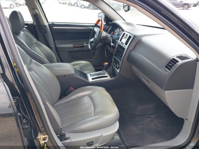 Продажа на аукционе авто 2005 Chrysler 300c, vin: 2C3AK63H55H662375, номер лота: 44964308