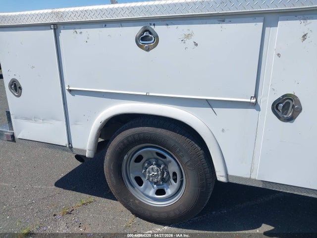Ford F-350 Chassis Xl 2019 1FD8X3E67KEC58868 Image 15