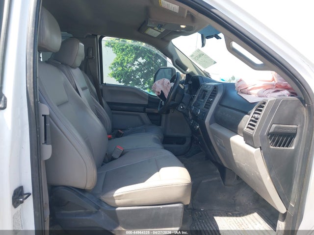 Ford F-350 Chassis Xl 2019 1FD8X3E67KEC58868 Image 7