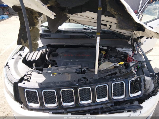 44964385 :رقم المزاد ، 3C4NJCCB4JT405767 vin ، 2018 Jeep Compass Limited Fwd مزاد بيع