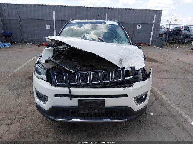 44964385 :رقم المزاد ، 3C4NJCCB4JT405767 vin ، 2018 Jeep Compass Limited Fwd مزاد بيع