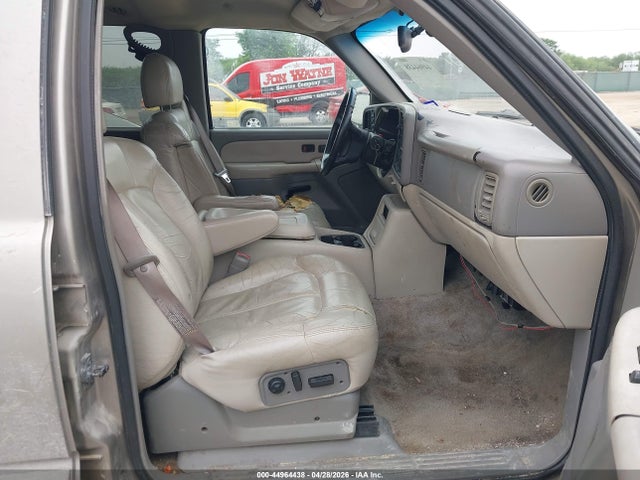 Продажа на аукционе авто 2000 Chevrolet Suburban 2500 Lt, vin: 3GNGK26UXYG174073, номер лота: 44964438