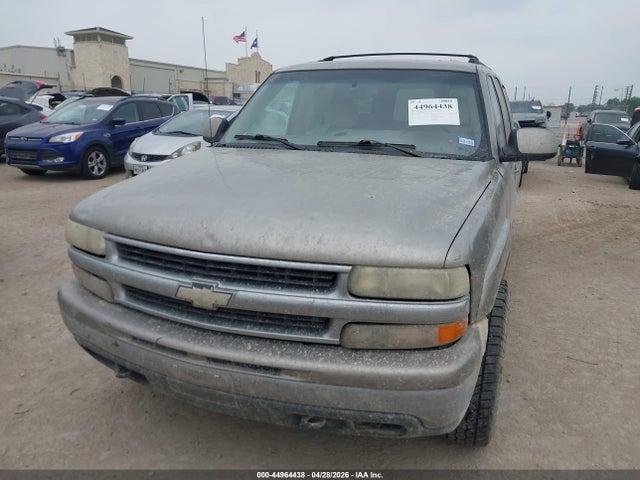 Продажа на аукционе авто 2000 Chevrolet Suburban 2500 Lt, vin: 3GNGK26UXYG174073, номер лота: 44964438