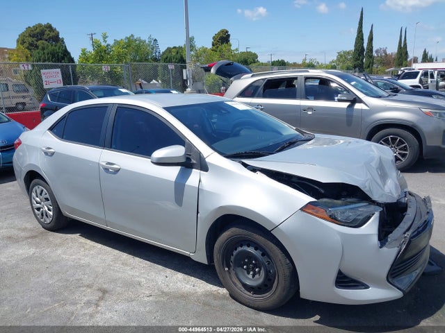 Toyota COROLLA LE 2018 5YFBURHE7JP808533 Image 13
