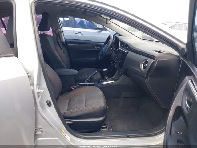 Toyota COROLLA LE 2018 5YFBURHE7JP808533 Image 5