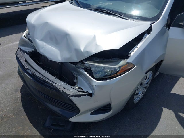 Toyota COROLLA LE 2018 5YFBURHE7JP808533 Image 6