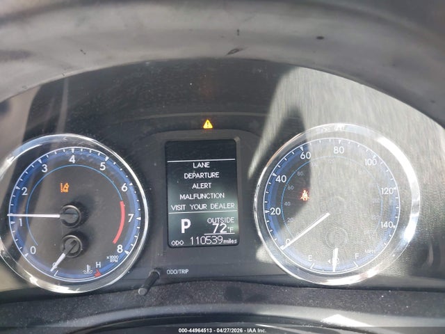 Toyota COROLLA LE 2018 5YFBURHE7JP808533 Image 7