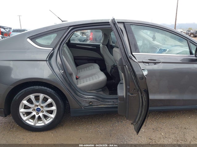 44964586 :رقم المزاد ، 3FA6P0G70FR256548 vin ، 2015 Ford Fusion S مزاد بيع