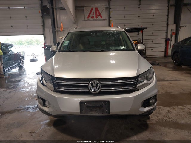 44964604 :رقم المزاد ، WVGAV3AX2EW519750 vin ، 2014 Volkswagen Tiguan Se مزاد بيع