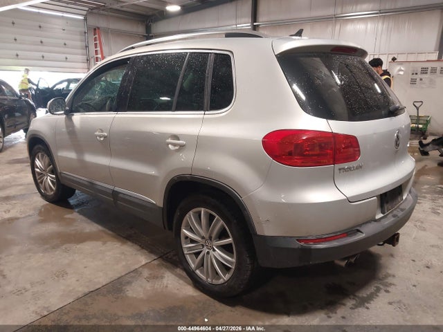 44964604 :رقم المزاد ، WVGAV3AX2EW519750 vin ، 2014 Volkswagen Tiguan Se مزاد بيع
