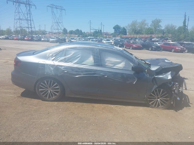 3VWD17AJ3GM220946 Volkswagen Jetta 1.8t Sport