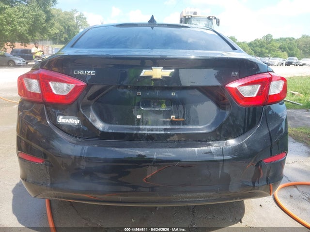 44964611 :رقم المزاد ، 1G1BE5SM2H7278546 vin ، 2017 Chevrolet Cruze Lt Auto مزاد بيع