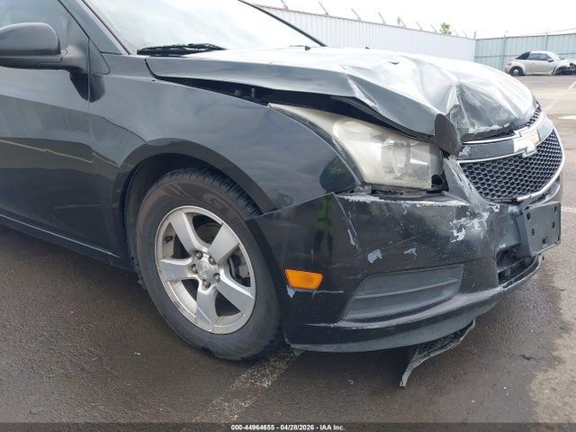 44964655 :رقم المزاد ، 1G1PC5SB8E7109752 vin ، 2014 Chevrolet Cruze 1lt Auto مزاد بيع
