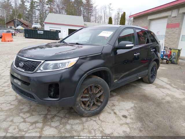 2015 Kia Sorento Lx მანქანა იყიდება აუქციონზე, vin: 5XYKTCA68FG606332, აუქციონის ნომერი: 44964672