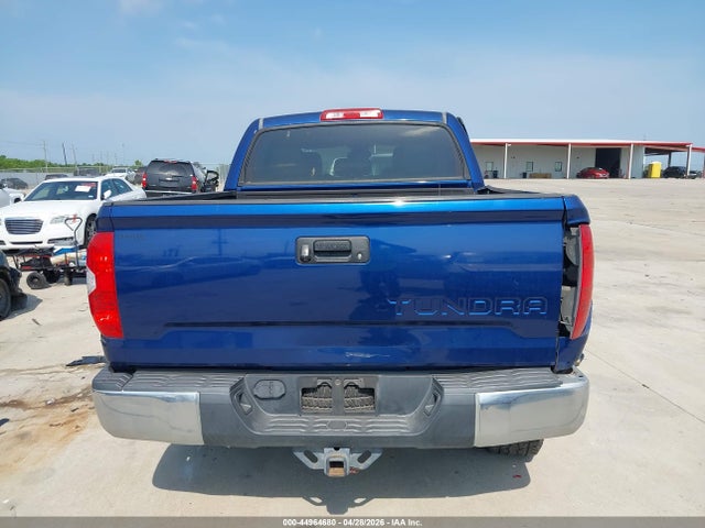 44964680 :رقم المزاد ، 5TFEM5F13FX085746 vin ، 2015 Toyota Tundra Sr5 4.6l V8 مزاد بيع