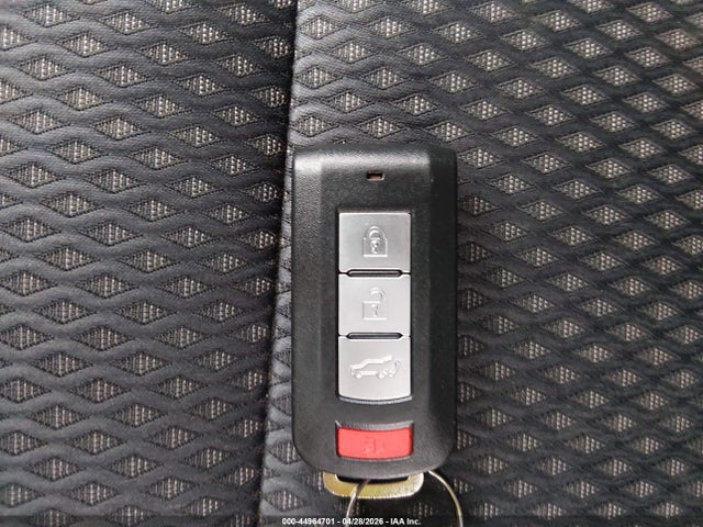 Продаж на аукціоні авто 2017 Mitsubishi Outlander Se, vin: JA4AZ3A33HZ027358, номер лоту: 44964701