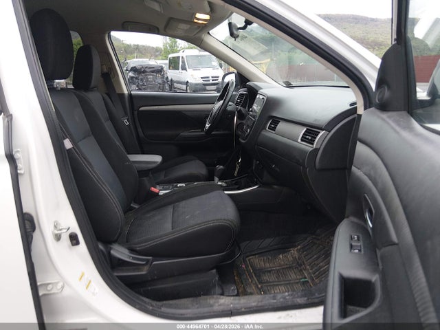 Продаж на аукціоні авто 2017 Mitsubishi Outlander Se, vin: JA4AZ3A33HZ027358, номер лоту: 44964701