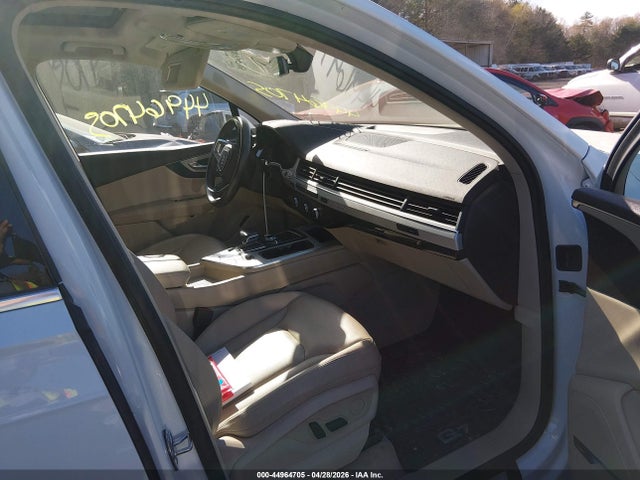44964705 :رقم المزاد ، WA1LHAF74KD023268 vin ، 2019 Audi Q7 45 Premium مزاد بيع
