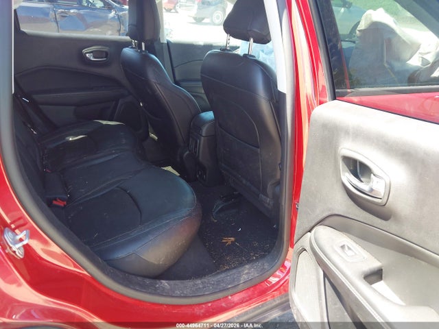 44964711 :رقم المزاد ، 3C4NJDBB3KT847612 vin ، 2019 Jeep Compass Latitude 4x4 مزاد بيع