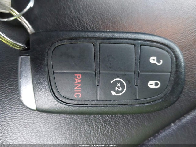 2021 Jeep Cherokee Altitude 4x4 მანქანა იყიდება აუქციონზე, vin: 1C4PJMLB7MD121560, აუქციონის ნომერი: 44964762