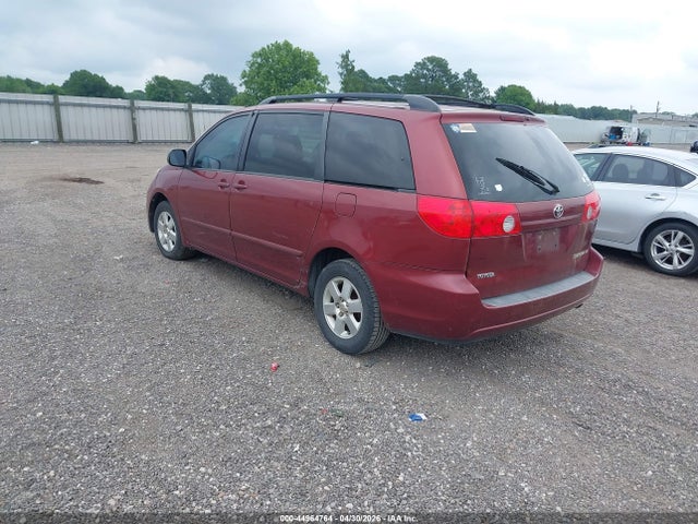 2010 Toyota Sienna Le მანქანა იყიდება აუქციონზე, vin: 5TDKK4CC8AS326207, აუქციონის ნომერი: 44964764