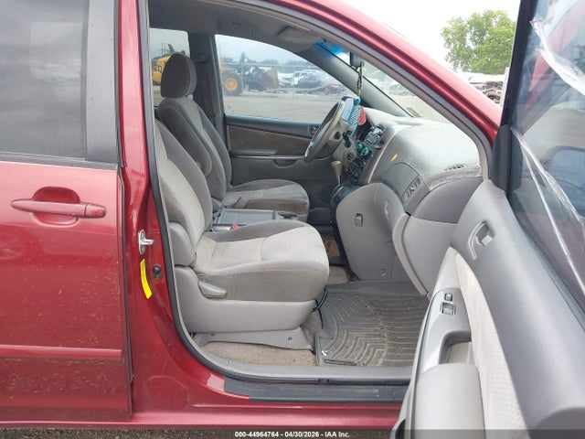 2010 Toyota Sienna Le მანქანა იყიდება აუქციონზე, vin: 5TDKK4CC8AS326207, აუქციონის ნომერი: 44964764