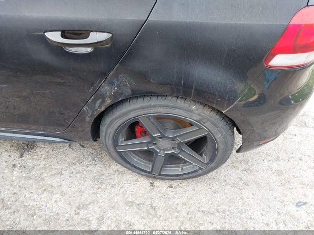 44964792 :رقم المزاد ، WVWGV7AJ9BW071357 vin ، 2011 Volkswagen Gti 4-door مزاد بيع