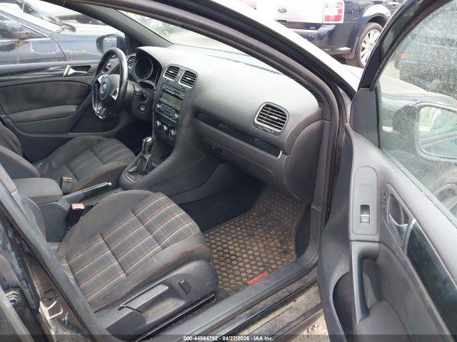 44964792 :رقم المزاد ، WVWGV7AJ9BW071357 vin ، 2011 Volkswagen Gti 4-door مزاد بيع