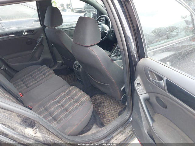 44964792 :رقم المزاد ، WVWGV7AJ9BW071357 vin ، 2011 Volkswagen Gti 4-door مزاد بيع