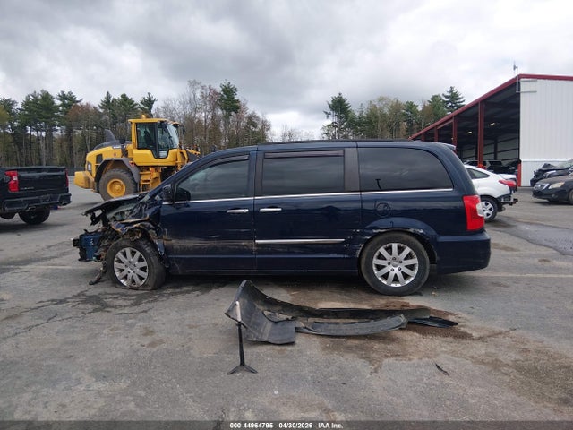 44964795 :رقم المزاد ، 2C4RC1BG4GR232020 vin ، 2016 Chrysler Town & Country Touring مزاد بيع