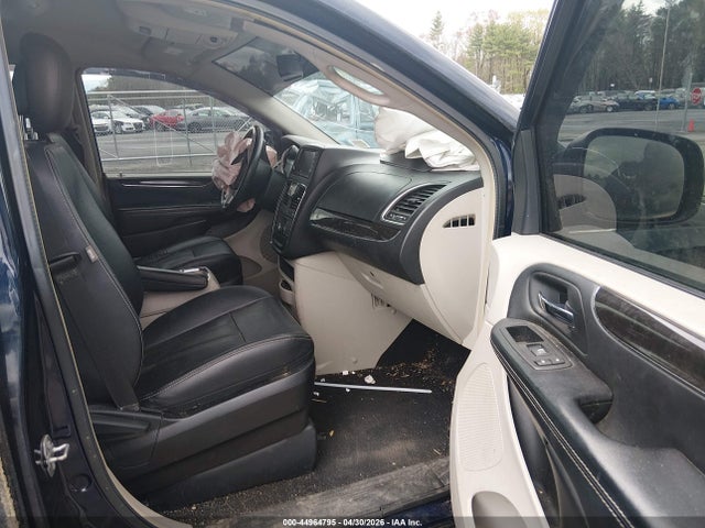 44964795 :رقم المزاد ، 2C4RC1BG4GR232020 vin ، 2016 Chrysler Town & Country Touring مزاد بيع