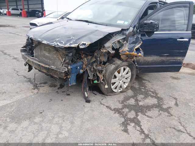44964795 :رقم المزاد ، 2C4RC1BG4GR232020 vin ، 2016 Chrysler Town & Country Touring مزاد بيع