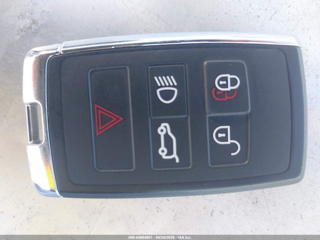 Land Rover Discovery Landmark Edition 2020 SALRU2RV0L2425404 Image 11