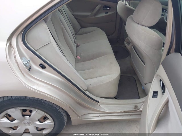 44964810 :رقم المزاد ، 4T4BE46K38R043005 vin ، 2008 Toyota Camry Le مزاد بيع