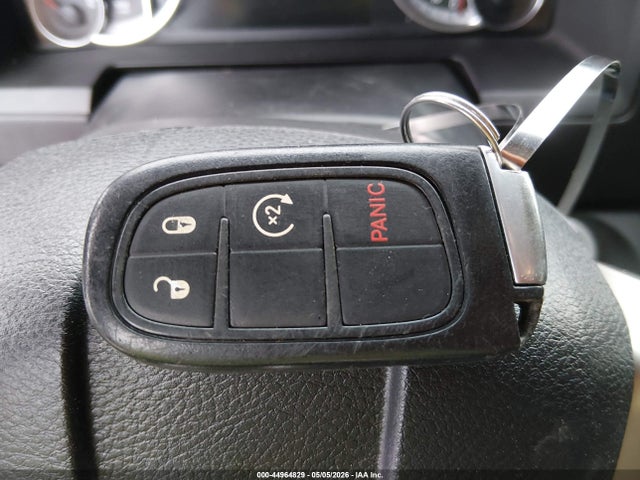 44964829 :رقم المزاد ، 1C6RR7VM2GS372401 vin ، 2016 Ram 1500 Laramie مزاد بيع
