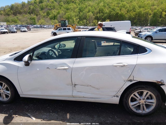 44964844 :رقم المزاد ، 1G1BE5SM1J7107969 vin ، 2018 Chevrolet Cruze Lt Auto مزاد بيع