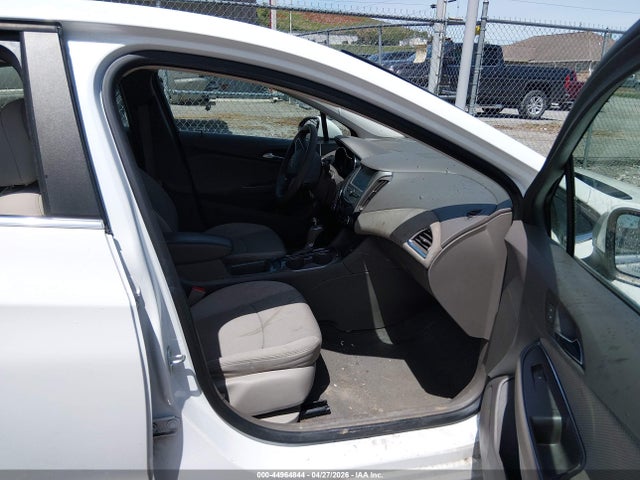 44964844 :رقم المزاد ، 1G1BE5SM1J7107969 vin ، 2018 Chevrolet Cruze Lt Auto مزاد بيع