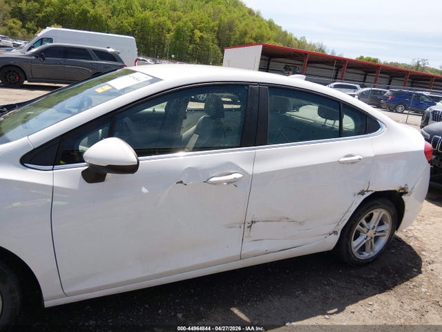 44964844 :رقم المزاد ، 1G1BE5SM1J7107969 vin ، 2018 Chevrolet Cruze Lt Auto مزاد بيع