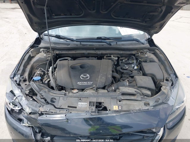 44964867 :رقم المزاد ، 3MZBN1V30JM174889 vin ، 2018 Mazda Mazda3 Touring مزاد بيع