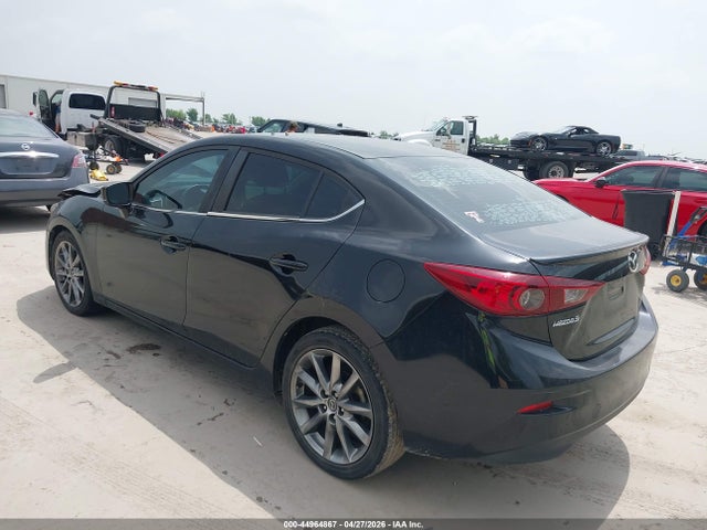 44964867 :رقم المزاد ، 3MZBN1V30JM174889 vin ، 2018 Mazda Mazda3 Touring مزاد بيع