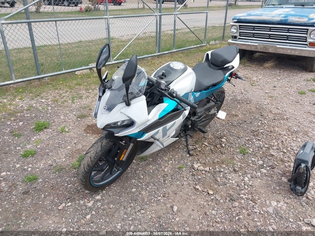 Cf Moto 300ss 2022 LCEPDPL37N6000843 Image 2