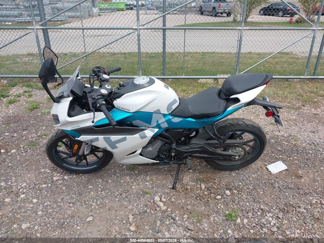 Cf Moto 300ss 2022 LCEPDPL37N6000843 Image 13