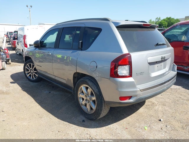 44964939 :رقم المزاد ، 1C4NJCBA4GD711214 vin ، 2016 Jeep Compass Sport Se مزاد بيع