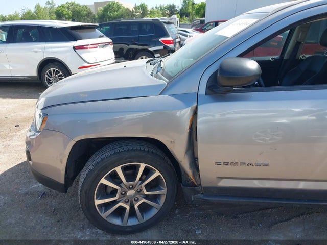 44964939 :رقم المزاد ، 1C4NJCBA4GD711214 vin ، 2016 Jeep Compass Sport Se مزاد بيع