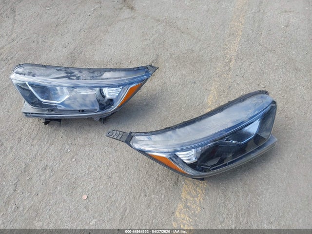 2HKRW6H35JH220696 Honda CR-V LX