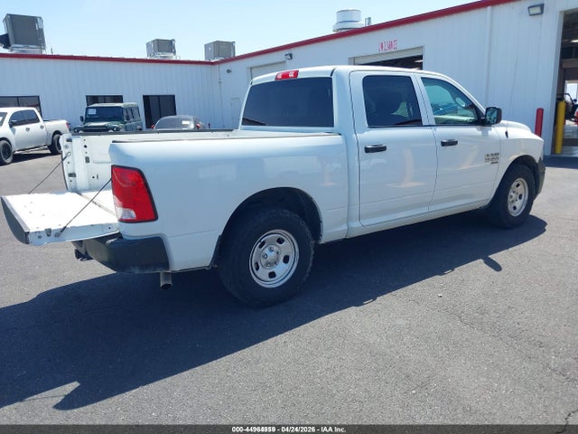 3C6RR6KG6NG405722 RAM 1500 Classic Tradesman 4x2 5&#039;7 Box