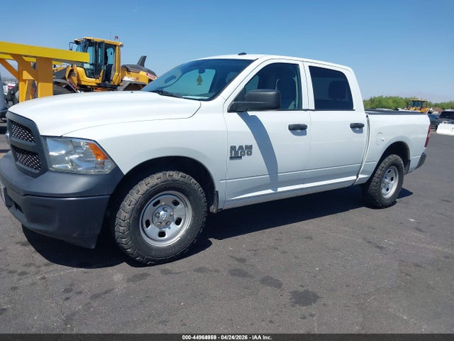 3C6RR6KG6NG405722 RAM 1500 Classic Tradesman 4x2 5&#039;7 Box