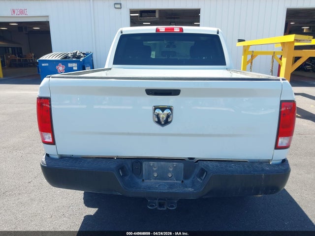 3C6RR6KG6NG405722 RAM 1500 Classic Tradesman 4x2 5&#039;7 Box