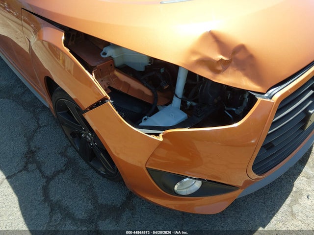 2015 Hyundai Veloster Turbo მანქანა იყიდება აუქციონზე, vin: KMHTC6AE8FU228326, აუქციონის ნომერი: 44964973