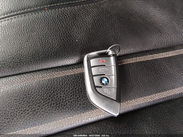 BMW 540i Xdrive 2019 WBAJE7C55KWW35251 Image 11